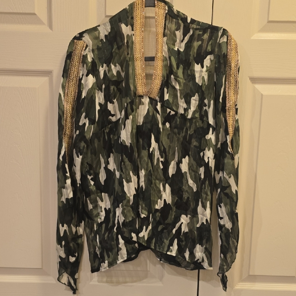 Casting La Women's Blouse